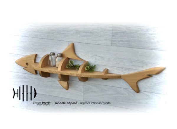 étagère requin 80cm vue arrière avec 2 pots à épices et plantes d'ornements