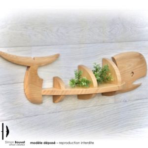 vue arrière de la baleine 57cm avec plantes d'ornement